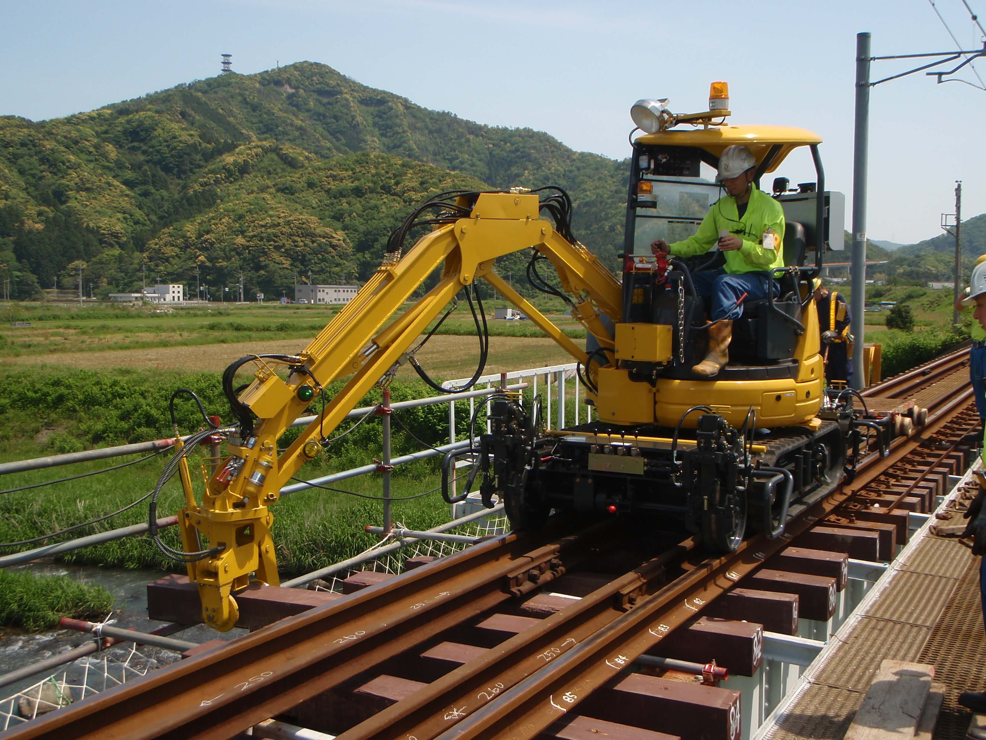 橋まくらぎ交換機